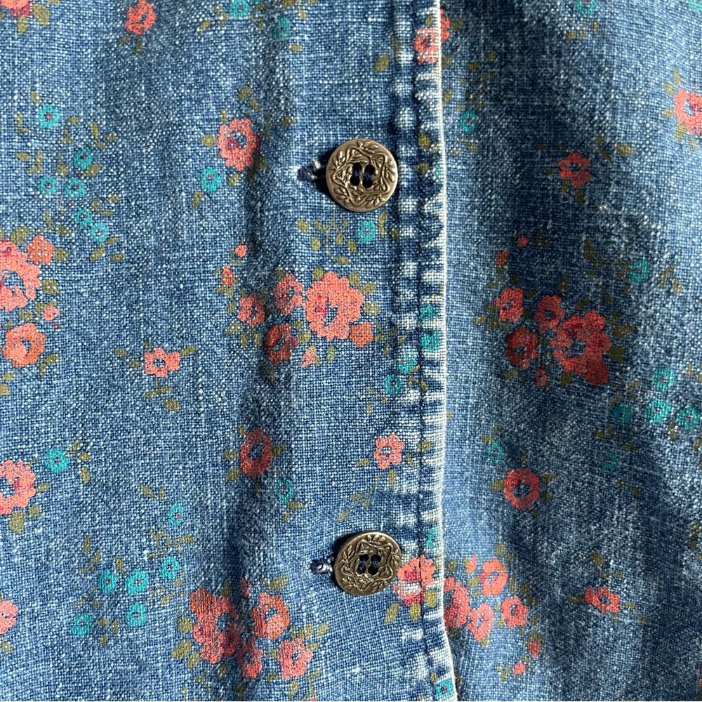 Denim floral crop button down - Picture 2 of 8